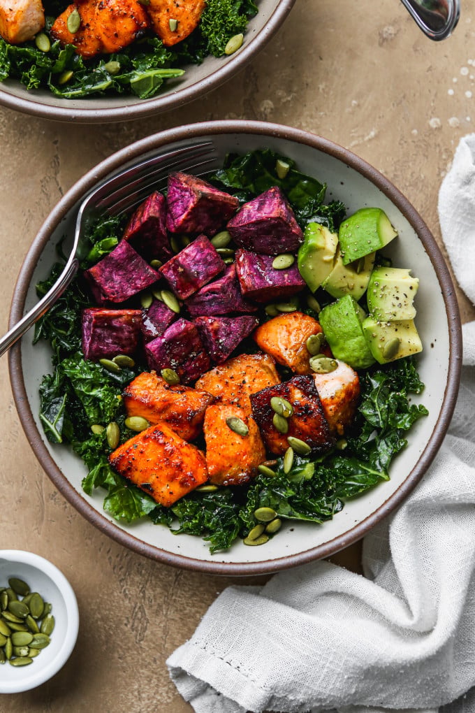 Kale Salad with Salmon Bites - Healthy Lunch Ideas for Work
