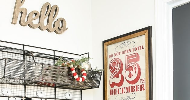 DIY burlap decor ideas — burlap sack framed wall art, easy step-by-step tutorial