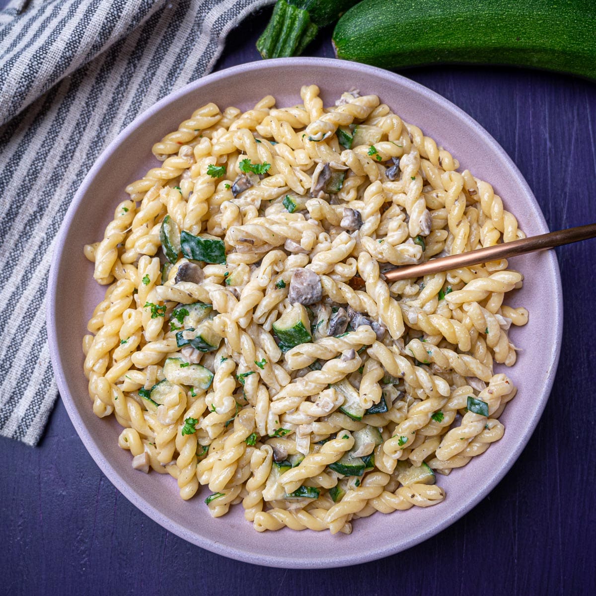 Low fat recipes — creamy mushroom zucchini pasta, healthy easy recipe