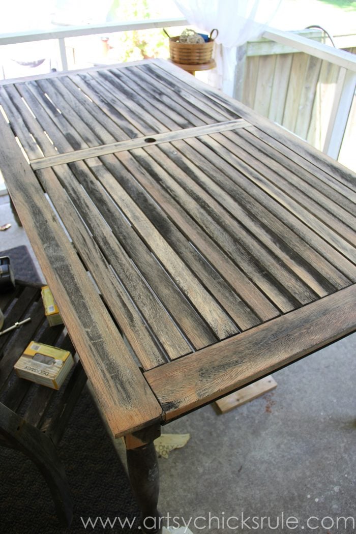 Chalk Painted Patio Table - DIY Backyard Ideas for Summer