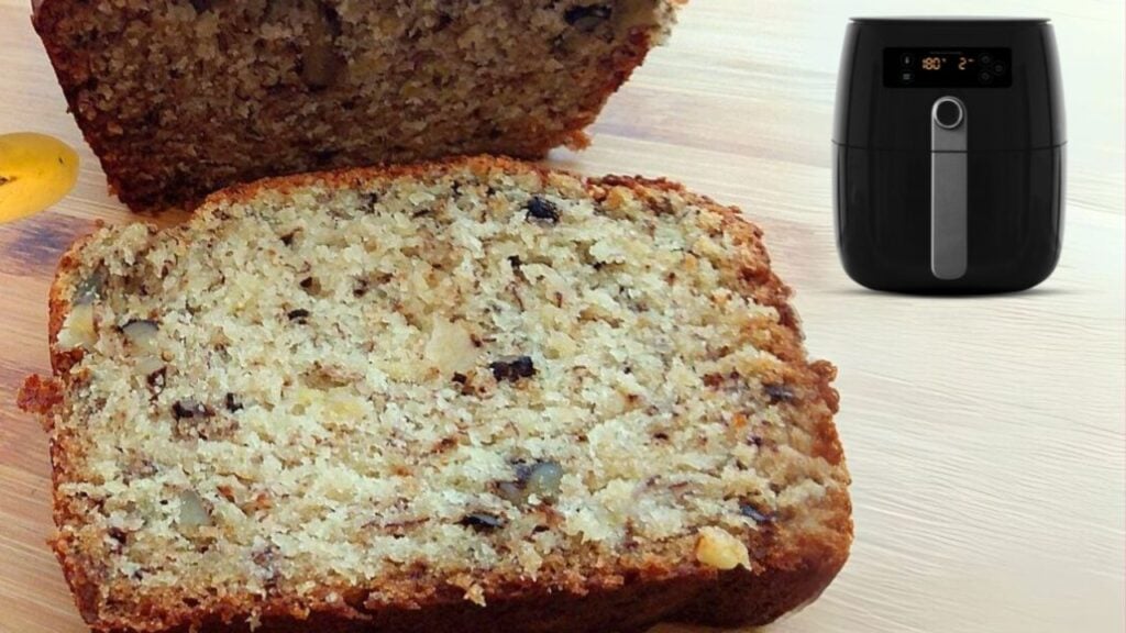 Air Fryer Banana Bread, homemade and freshly served