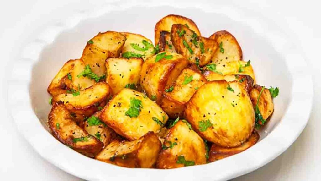 Air Fryer Roast Potatoes, homemade and freshly served