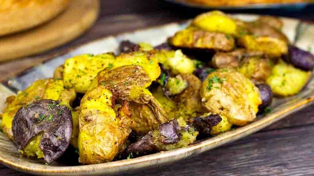 Air Fryer Smashed Potatoes, homemade and freshly served