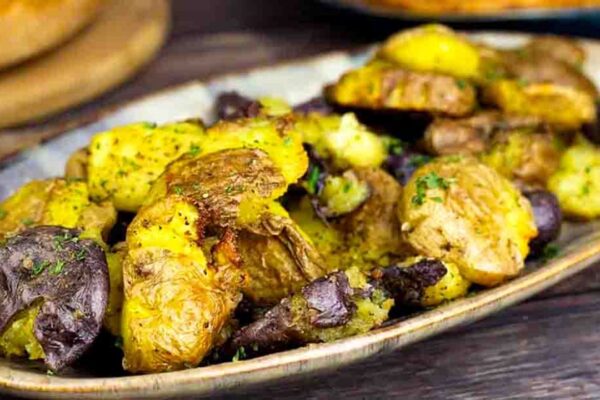 Air Fryer Smashed Potatoes, homemade and freshly served