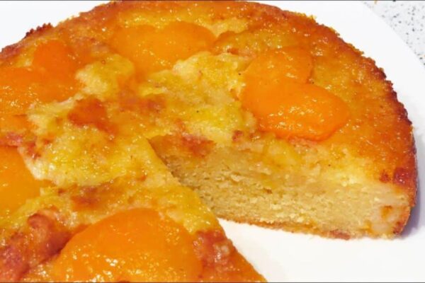 Almond and Apricot Cake, homemade and freshly served