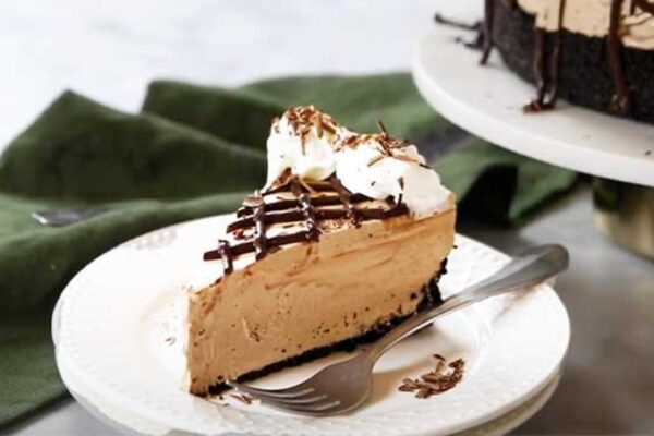 Easy No Bake Bailey’s Irish Cream Cheesecake, homemade and freshly served