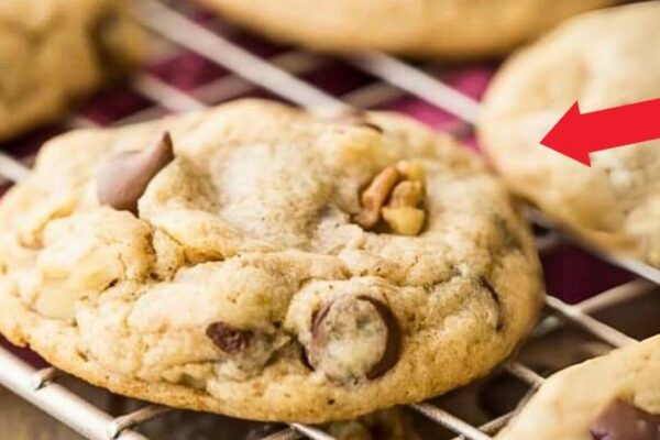 Soft and Chewy Banana Cookies, homemade and freshly served