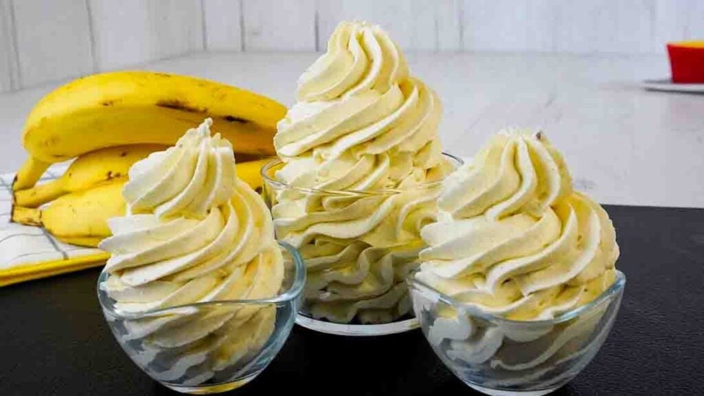 Banana Cream Dessert, homemade and freshly served