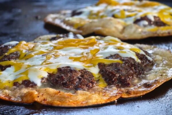 Best Cheeseburger Tacos, homemade and freshly served