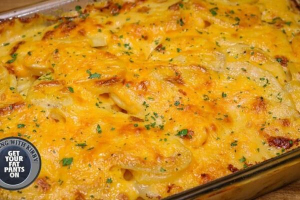 Best Cheesy Scalloped Potato, homemade and freshly served