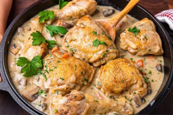 Best Creamy Chicken Stew, homemade and freshly served