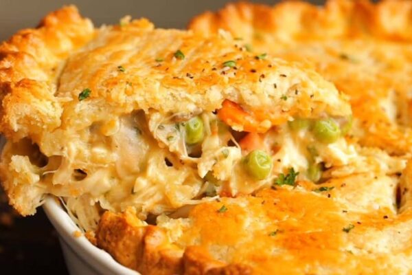 Best Homemade Chicken Pot Pie, homemade and freshly served