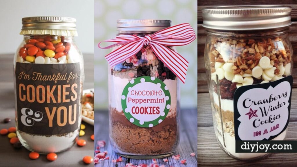 32 Mason Jar Cookie Recipes, homemade and freshly served