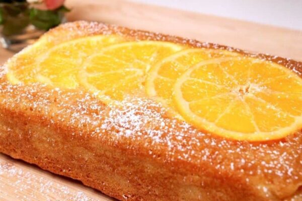 Quick and Easy Orange Cake, homemade and freshly served