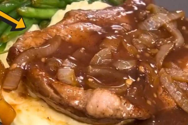 Best Smothered Pork Chop and Gravy, homemade and freshly served