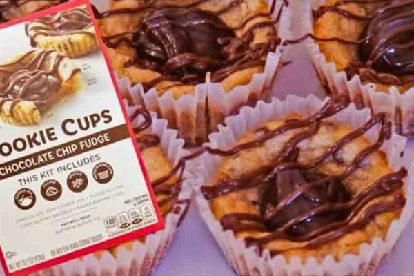 Betty Crocker Chocolate Cookie Cups, homemade and freshly served