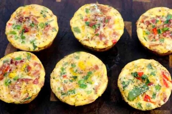 Breakfast Muffins with Hash Browns, Egg, and Bacon, homemade and freshly served