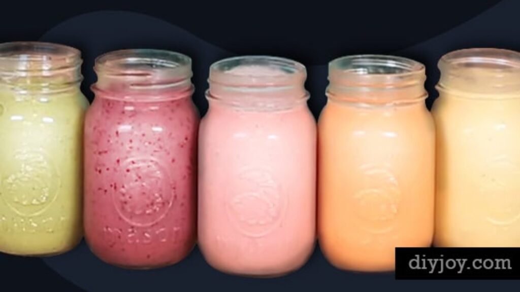 Monday to Friday – 5 Breakfast Smoothie Recipes, homemade and freshly served