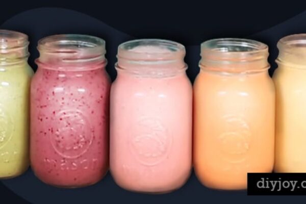 Monday to Friday – 5 Breakfast Smoothie Recipes, homemade and freshly served