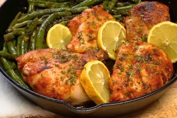 Butter Lemon Garlic Chicken and Green Beans, homemade and freshly served