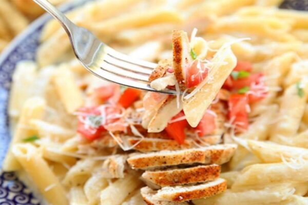 Crockpot Cajun Chicken Alfredo, homemade and freshly served