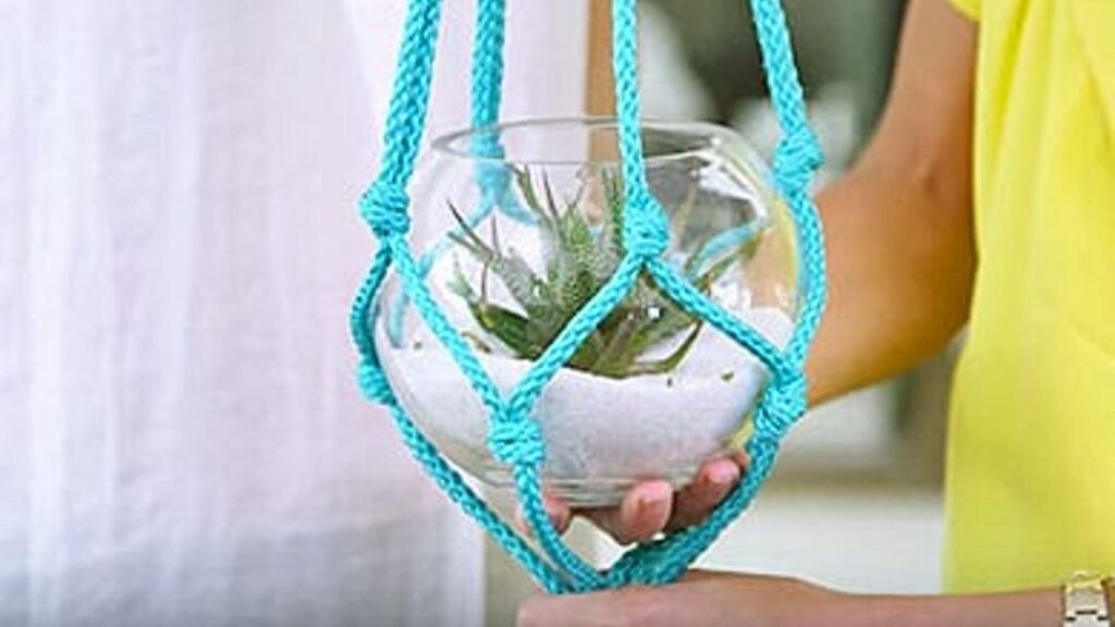 Finished A 5 Minute Macrame Planter, a completed DIY project