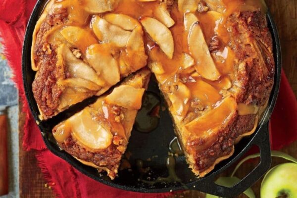 Caramel Apple Blondie Pie, homemade and freshly served