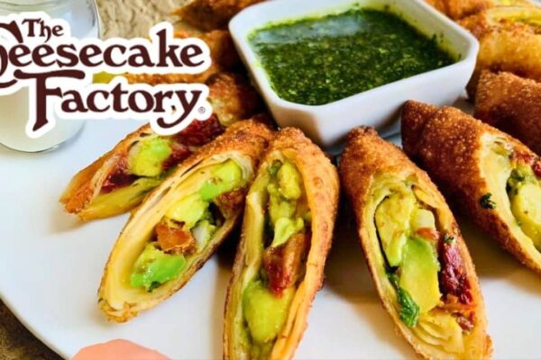 Cheesecake Factory Avocado Egg Rolls Copycat, homemade and freshly served