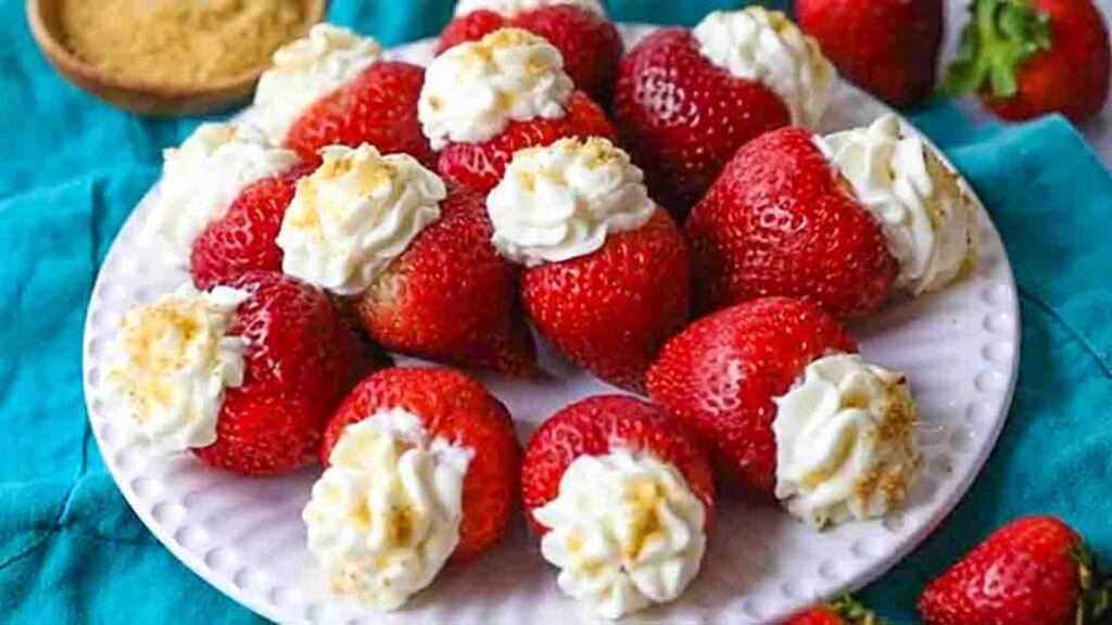 Easy Cheesecake-Filled Strawberries, homemade and freshly served