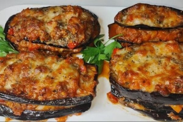 Cheesy Baked Tomato Eggplant, homemade and freshly served