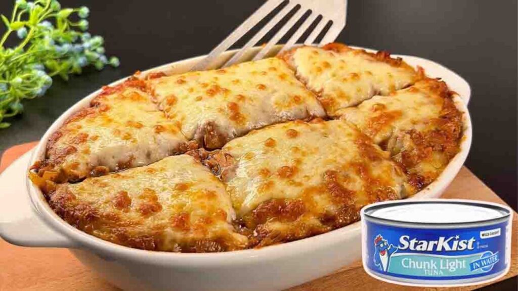 Cheesy Canned Tuna Casserole, homemade and freshly served