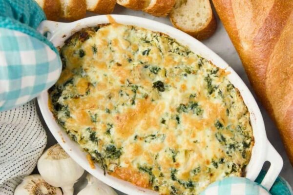 Cheesy Spinach Artichoke Dip, homemade and freshly served