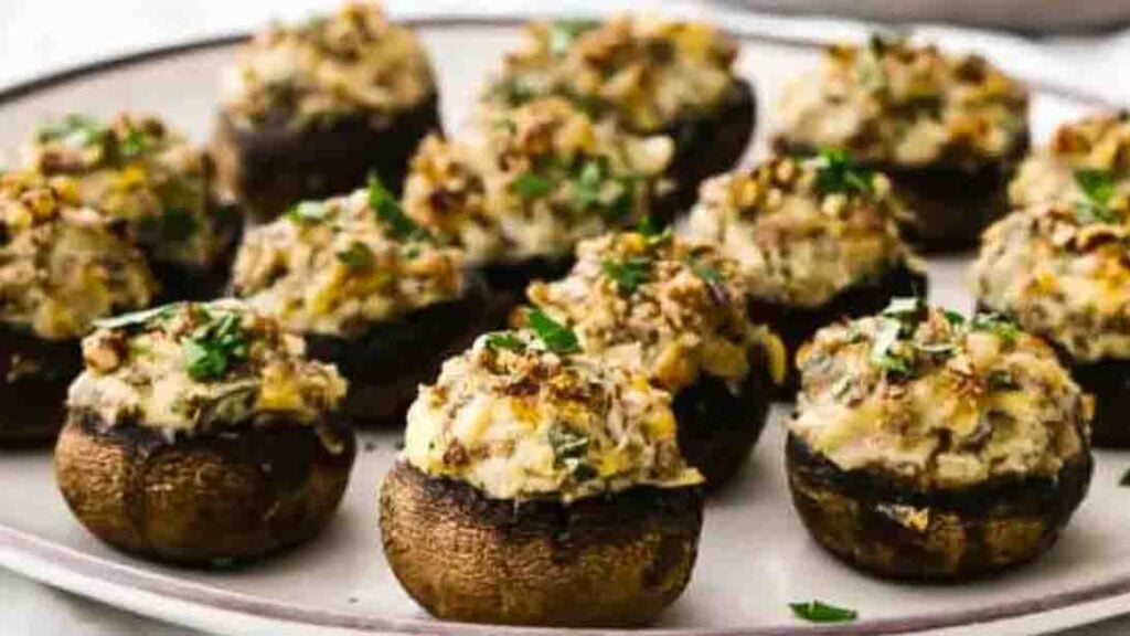 Cheesy Stuffed Mushrooms, homemade and freshly served