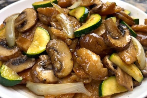 20-Minute Chicken and Mushroom Stir Fry, homemade and freshly served