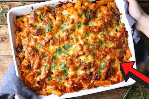 Chicken Bacon Pasta Bake, homemade and freshly served