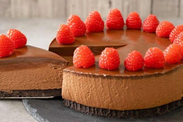 No-Bake Chocolate Cheesecake, homemade and freshly served