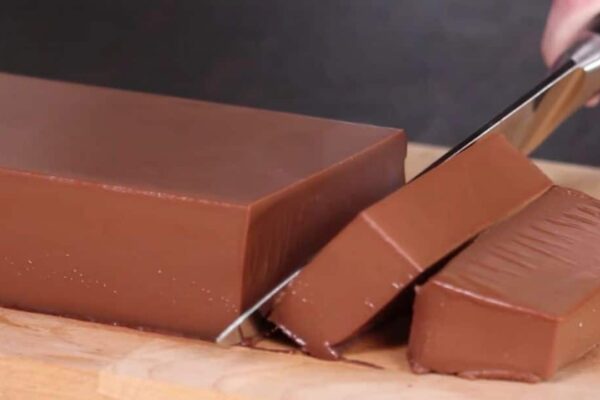 5-Ingredient No-Bake Chocolate Pudding Cake, homemade and freshly served