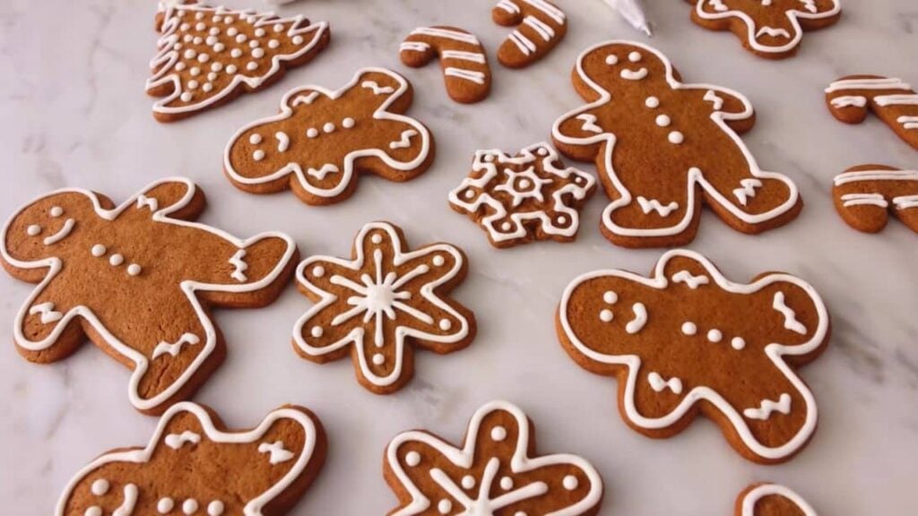 Classic Gingerbread Cookies, homemade and freshly served