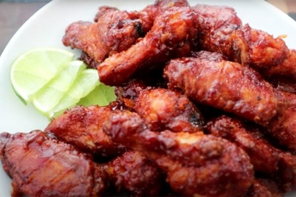 Hooters Daytona Chicken Wings In The Oven Copycat, homemade and freshly served