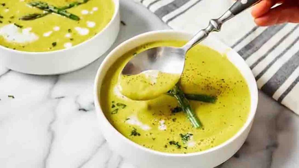 Creamy Asparagus Soup, homemade and freshly served
