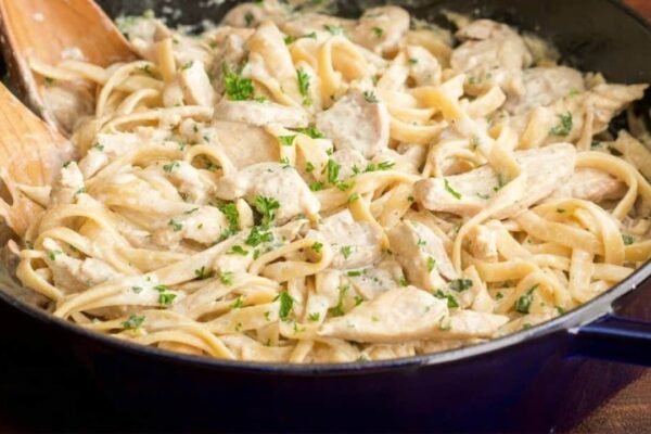 35-Minute Creamy Chicken Fettuccine Alfredo, homemade and freshly served