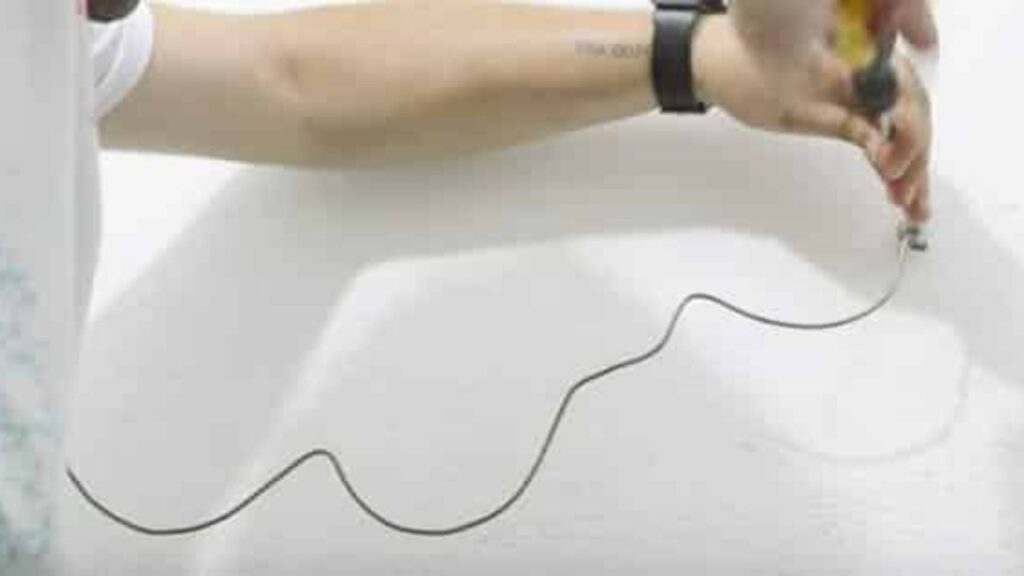 Finished What He Does With A Coat Hanger Is Brilliant And Very Creative. Watch!, a completed DIY project
