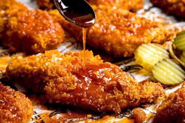 Crispy Chicken with Hot Honey Sauce, homemade and freshly served