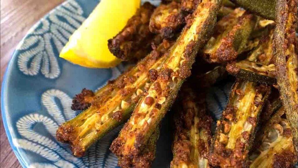 Crispy Oven-Baked Okra Chips, homemade and freshly served