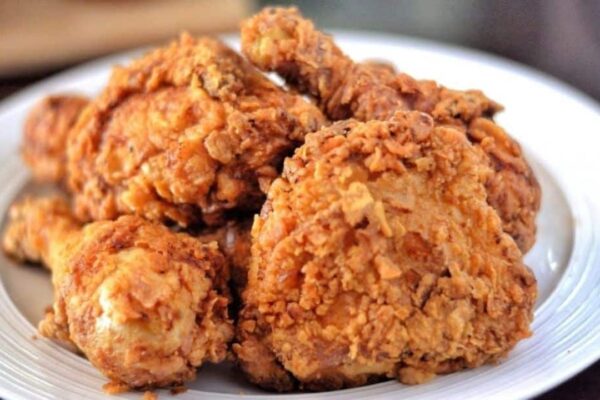 Crispy Southern Fried Chicken, homemade and freshly served