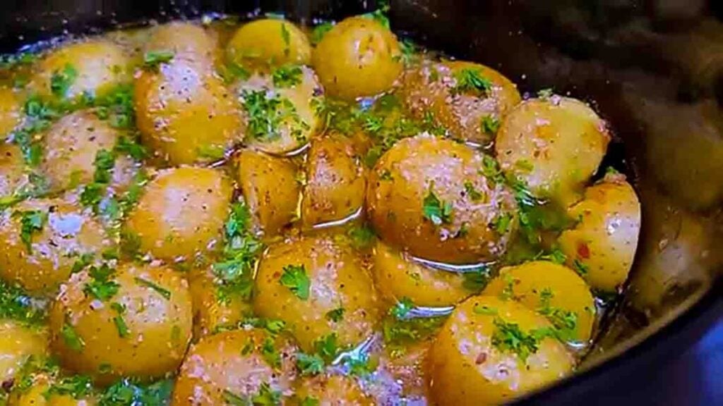 Crockpot Butter Herb Potatoes, homemade and freshly served