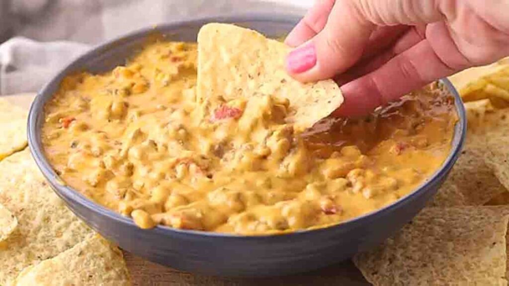 Crockpot Smoked Queso Dip, homemade and freshly served
