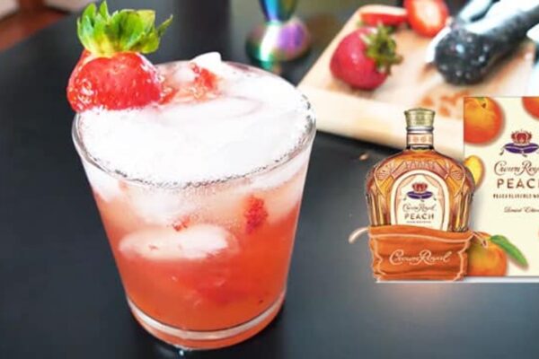 Crown Royal Peach Lemonade, homemade and freshly served