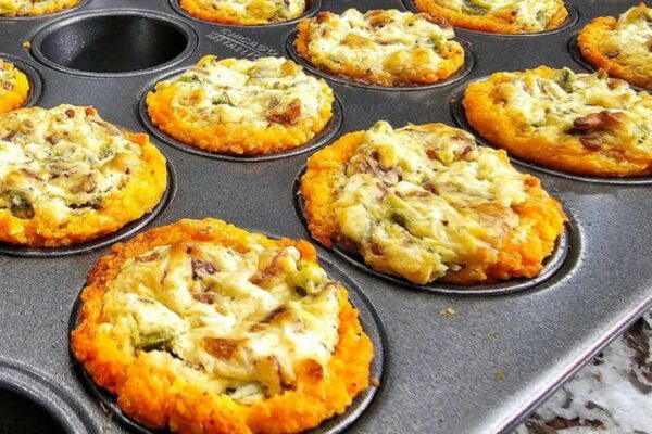Delicious Jalapeno Popper Bites and Cheese Balls, homemade and freshly served