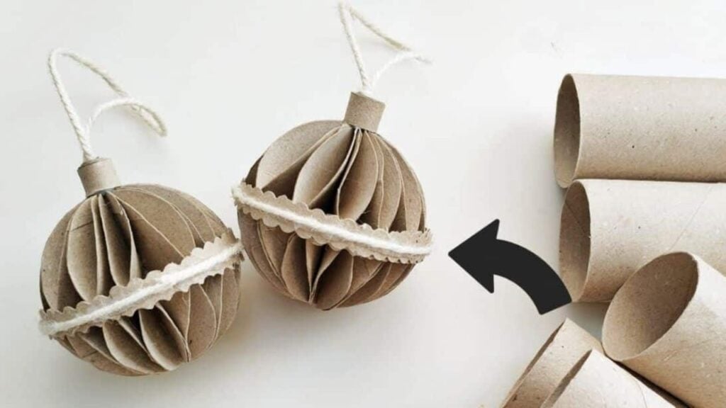 DIY Christmas Bauble Using Toilet Paper Rolls, homemade and freshly served